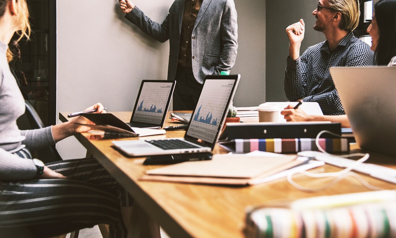 6 Questions Smart Manufacturing Companies Ask Their IT Provider Every Quarter